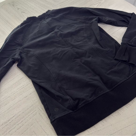 Lululemon Scuba Crew Size 6 - Picture 8 of 9